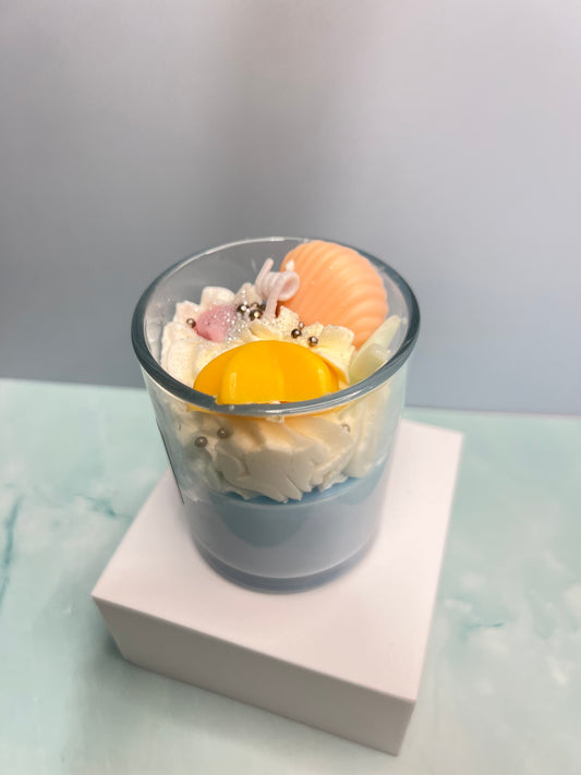 Dessert scented candle